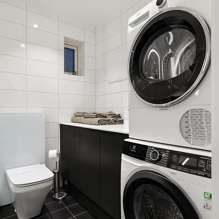 Arctic Luxury I Free Parking Villa *